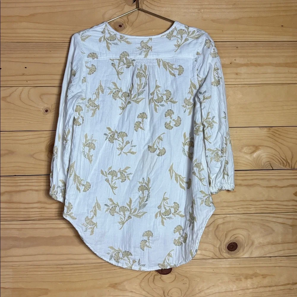 Anthropologie Cream Floral Button-Up Peasant Blouse